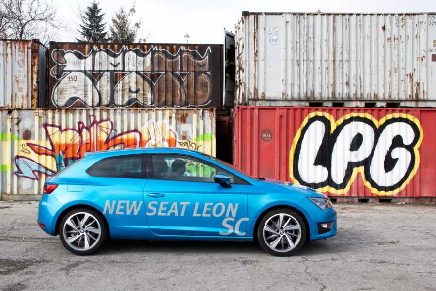 Зад волана на SEAT Leon SC