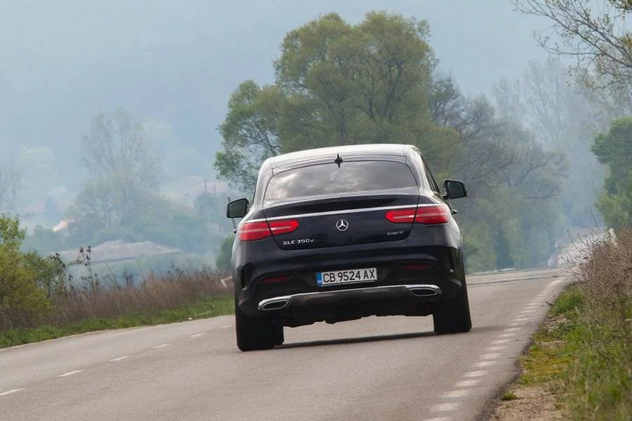 Зад волана на Mercedes-Benz GLE Coupe