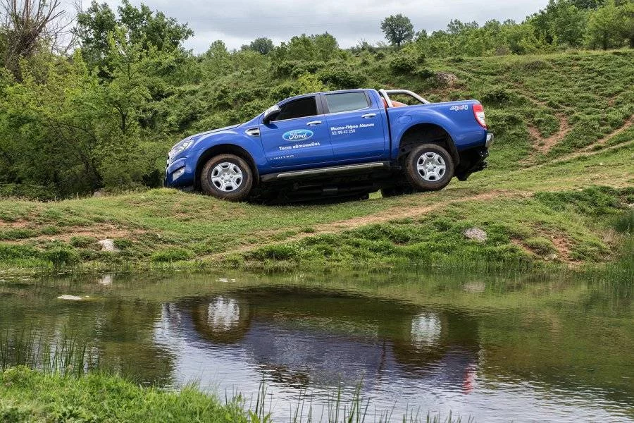 Зад волана на Ford Ranger