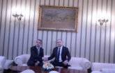 Президентът Плевнелиев предаде властта на Румен Радев