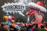 Политическата сатира тържествува на Rose Monday parade в Колон, Германия (+18)