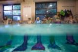 Училище за русалки отвори врати в Бърнмаут, Великобритания