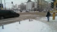 Снегът скова движението в София