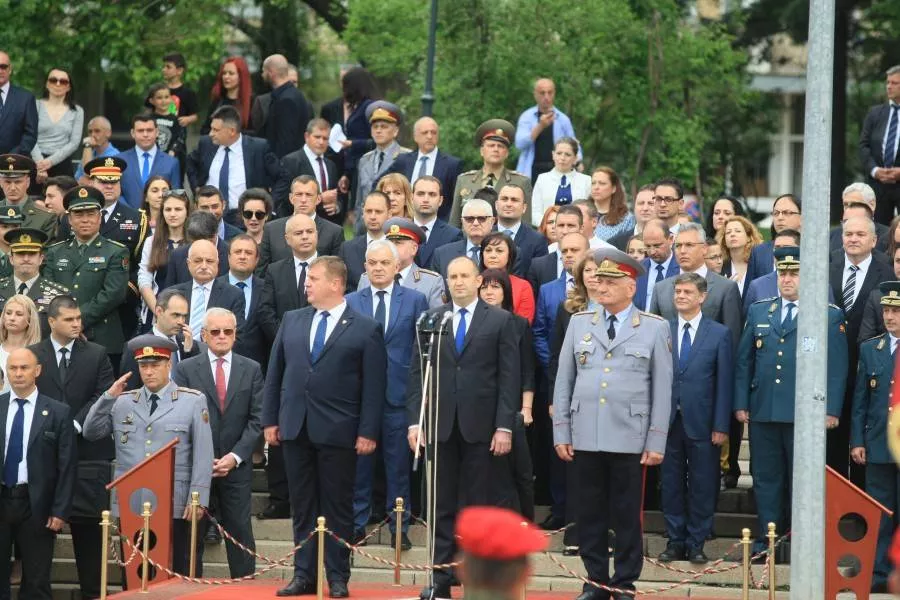 Военен парад по случай Деня на българската армия