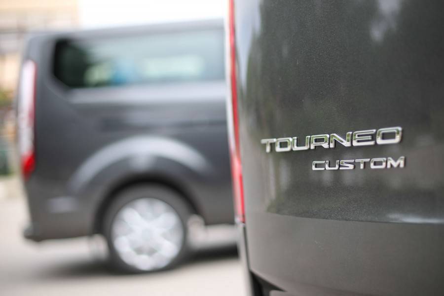 С новия Ford Tourneo Custom отивате заедно навсякъде