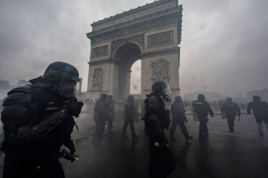 Париж след протестите