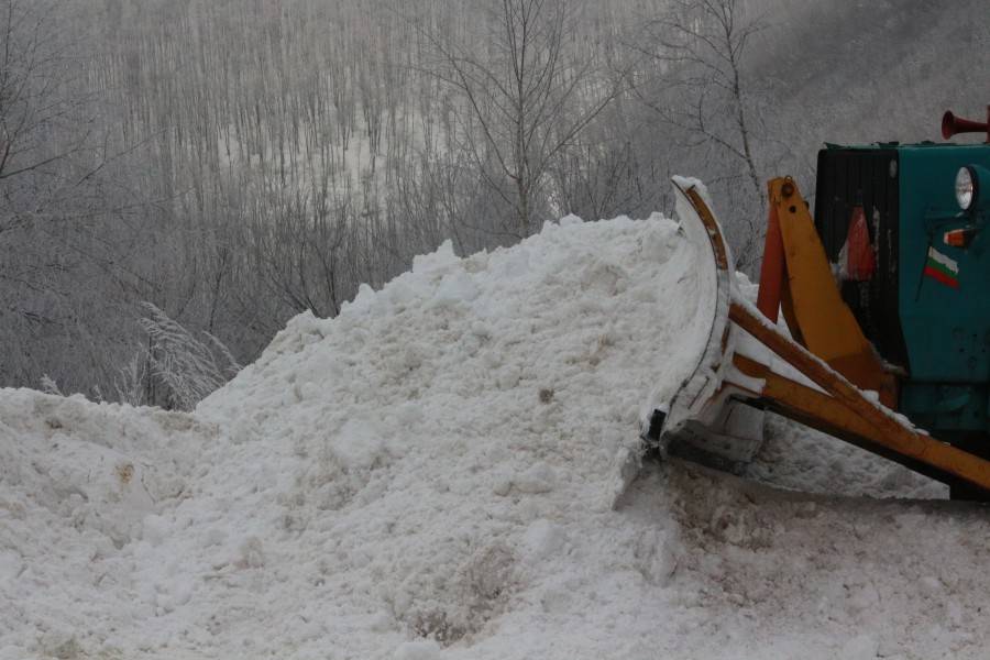 50 см сняг натрупа на Шипка
