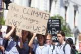 Ученици участват в Глобална климатична стачка