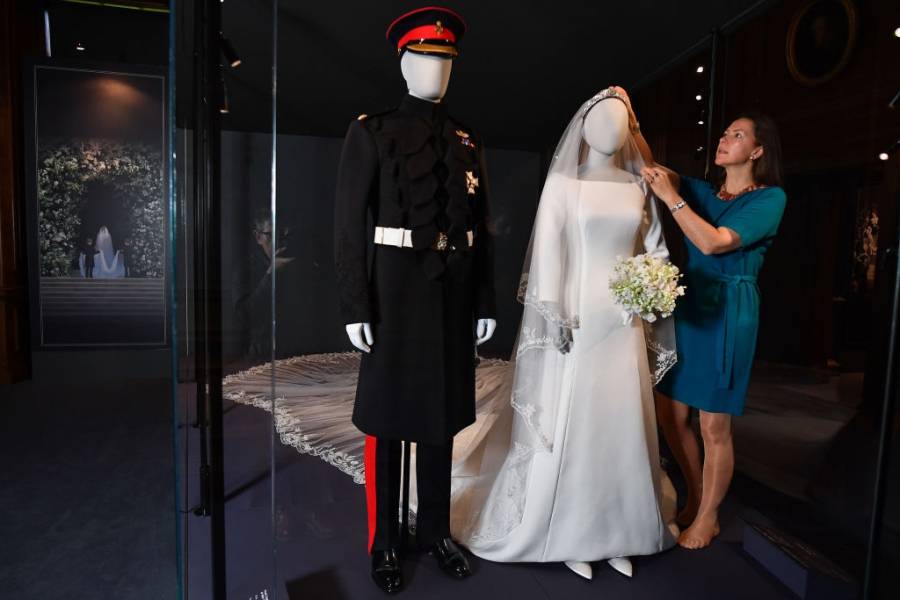 Вижте сватбената рокля на Мегън Маркъл
