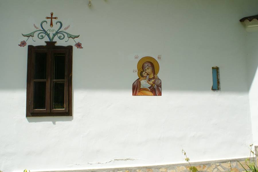 На разходка до Дивотинския манастир