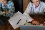 Онлайн обучението на децата по света