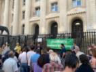 Граждани протестират в подкрепа за Десислава Иванчева