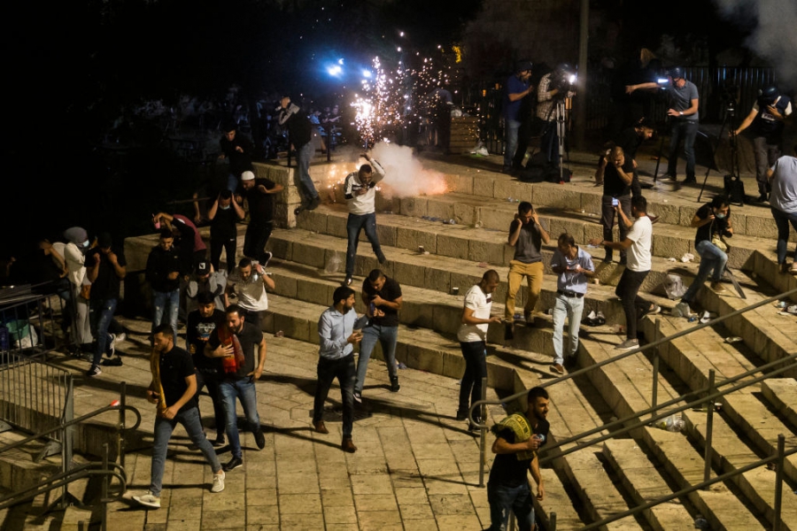 Боеве в Йерусалим заради щурм на джамията Ал Акса