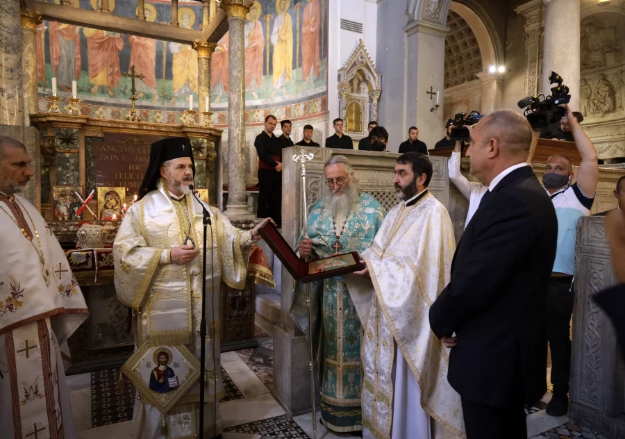 Румен Радев на посещение във Ватикана