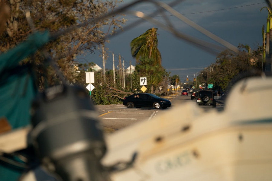Ураганът Иън връхлетя крайбрежието на Флорида и причини огромни щети