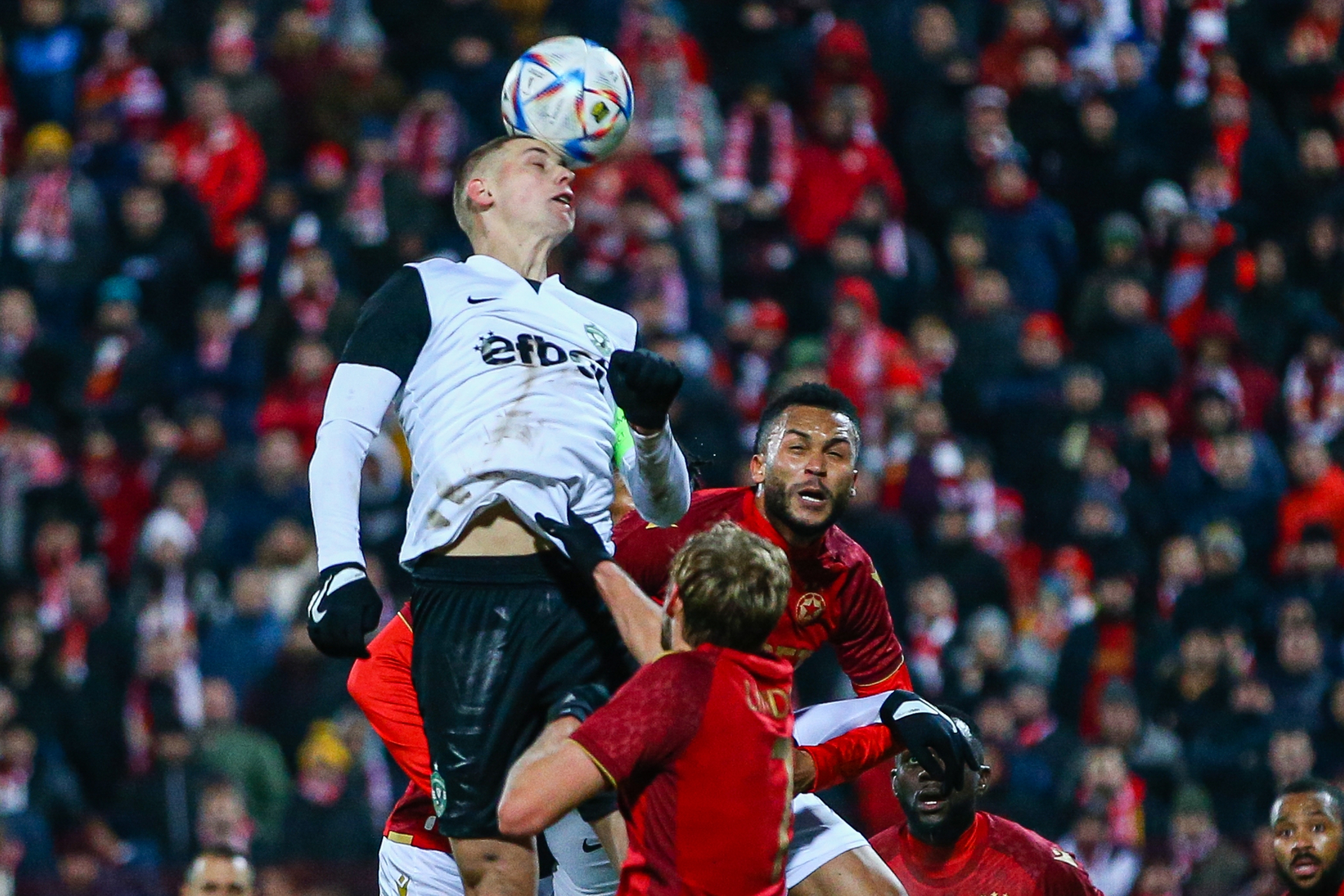 2023/12/10/0907335001702228502