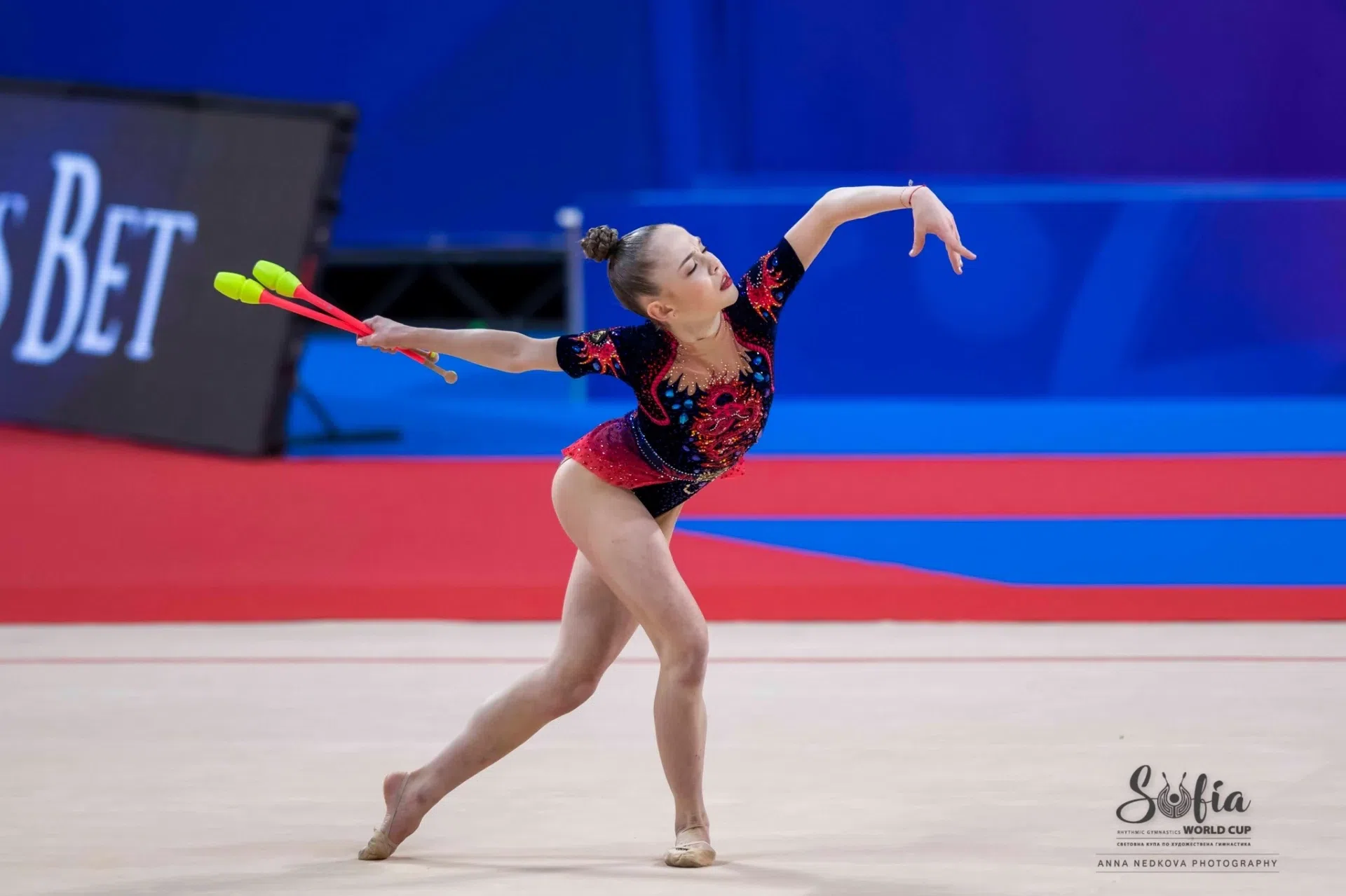 Стилияна Николова