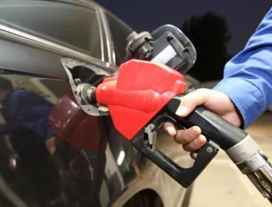 НАП: Няма да има отлагане на срока за свързване на бензиностанциите