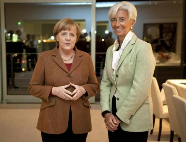 ЕС и МВФ може да увеличат парите за Гърция