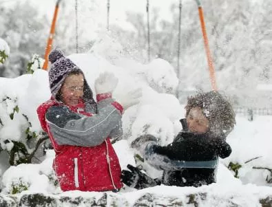 Деца от SOS Детски селища България ще карат ски