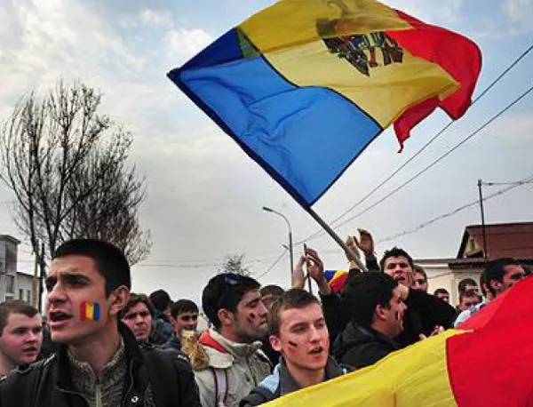 Извънредна сесия на румънския парламент заради демонстрациите