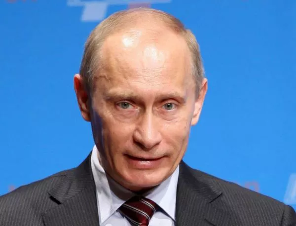 Путин продължава да води пред останалите кандидат-президенти