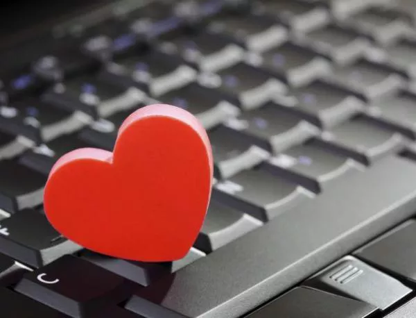 Все повече хора търсят любовта в интернет