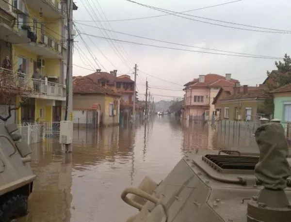 Остава обявеното бедствено положение в областите Хасково, Кърджали и във Велинград
