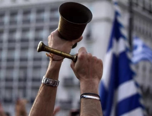 Гръцкият парламент гласува новото кредитно споразумение