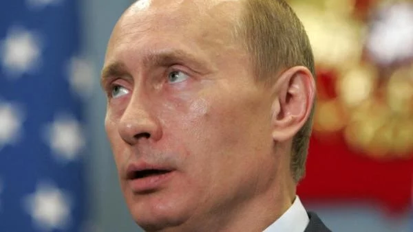 Путин обещава да увеличи заплатите и пенсиите 
