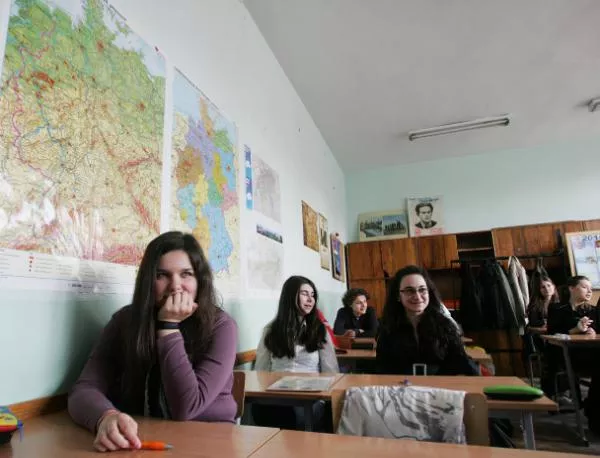 Експерт на ООН иска у нас да се преподава македонски език