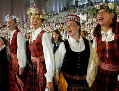 Латвийците не приеха руския като втори официален език
