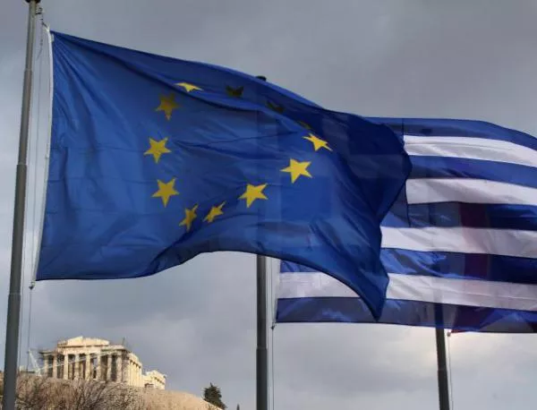 Банките задържат одобряването на втория спасителен план за Гърция