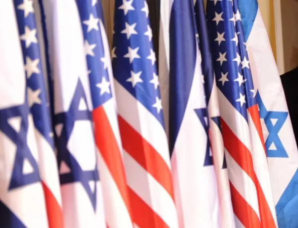 САЩ координират с Израел действията си срещу Иран