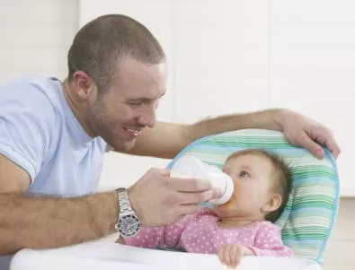 Бум на татковците по майчинство