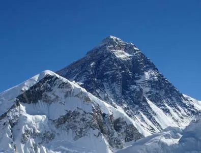 Непал иска международна помощ за измерване на височината на Еверест