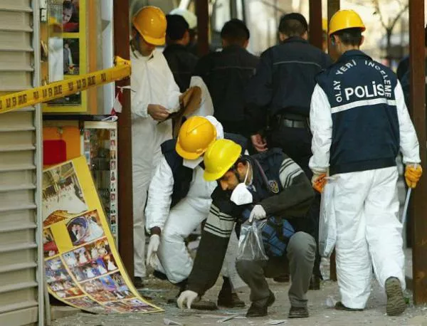 Атентат в Истанбул. Ранени са 16 души 