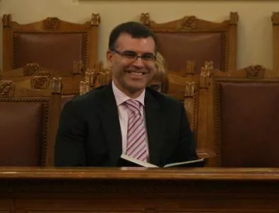 Парламентът задължи Дянков да спазва постановлението за контрол на бюджета