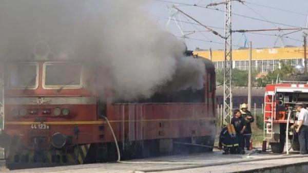 Московски: Пробита намотка е причина за пожара на снощния локомотив