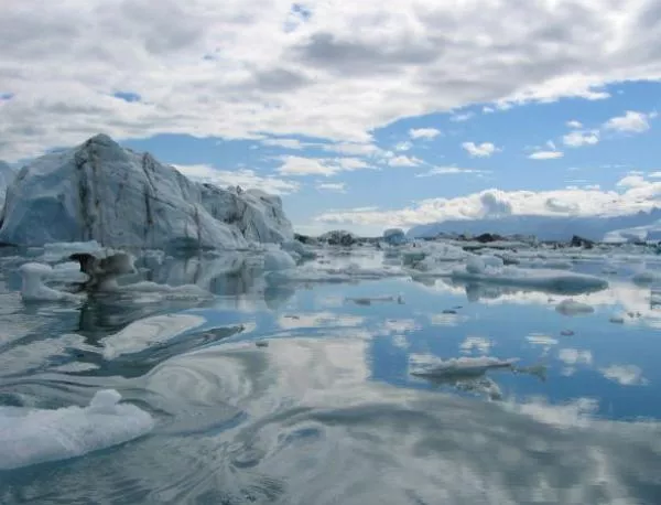 Топенето на ледниците вдига с 18 м нивото на океаните