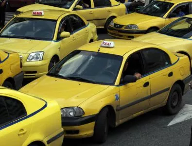 Глобиха таксита и маршрутки в София с актове за близо 100 000 лв.