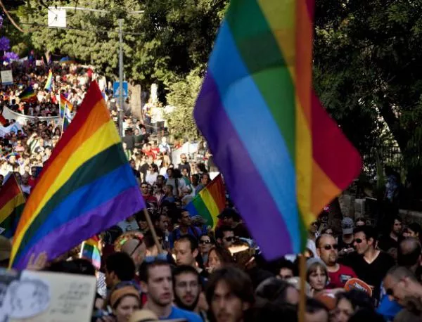 Русия протестира в G8 заради пропаганда на хомосексуализма