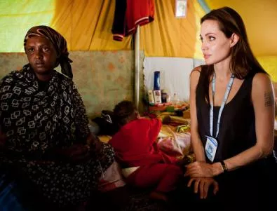 Джоли стана специален посланик на ООН за бежанците