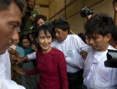 Опозицията в Мианмар ще бойкотира парламента