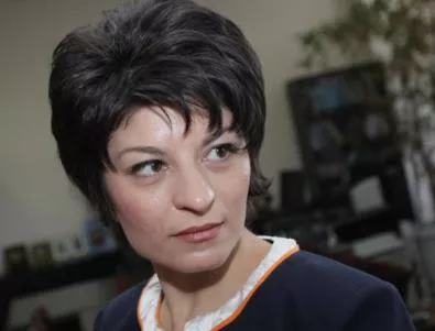 Специална защита за лекарите в спешното иска министър Атанасова