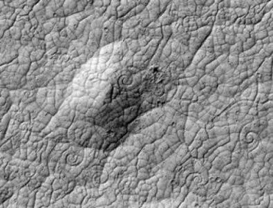 Огромни спирали разкриват нови тайни за Марс
