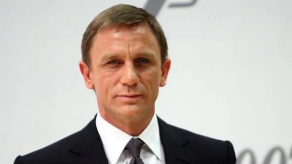 Даниел Крейг с ново амплоа в продължението на „007”