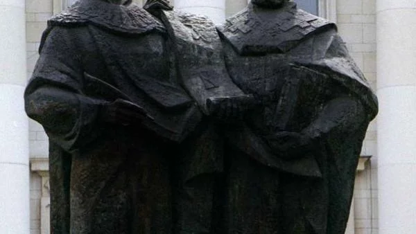 Там, гдето знаньето (не) живей
