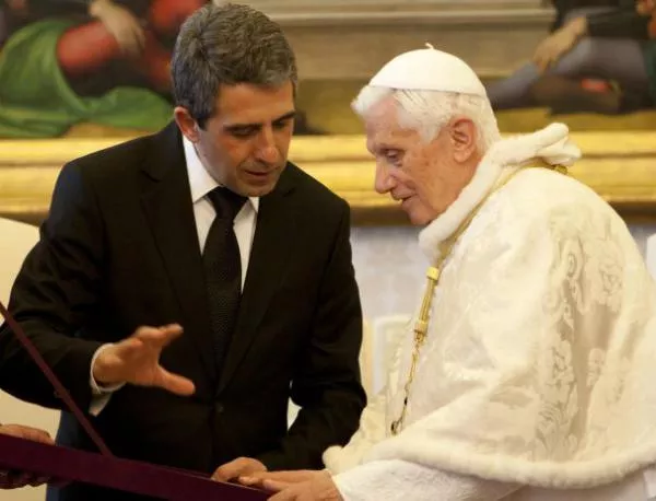 Папата с молитва за България и Италия