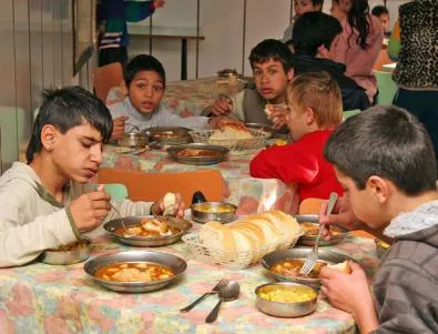 УНИЦЕФ: 50% от децата в България търпят лишения